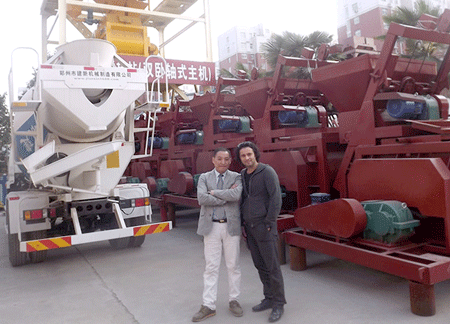 Jianxin firmó un pedido para la planta mezcladora de concreto HZS35 con clientes canadienses